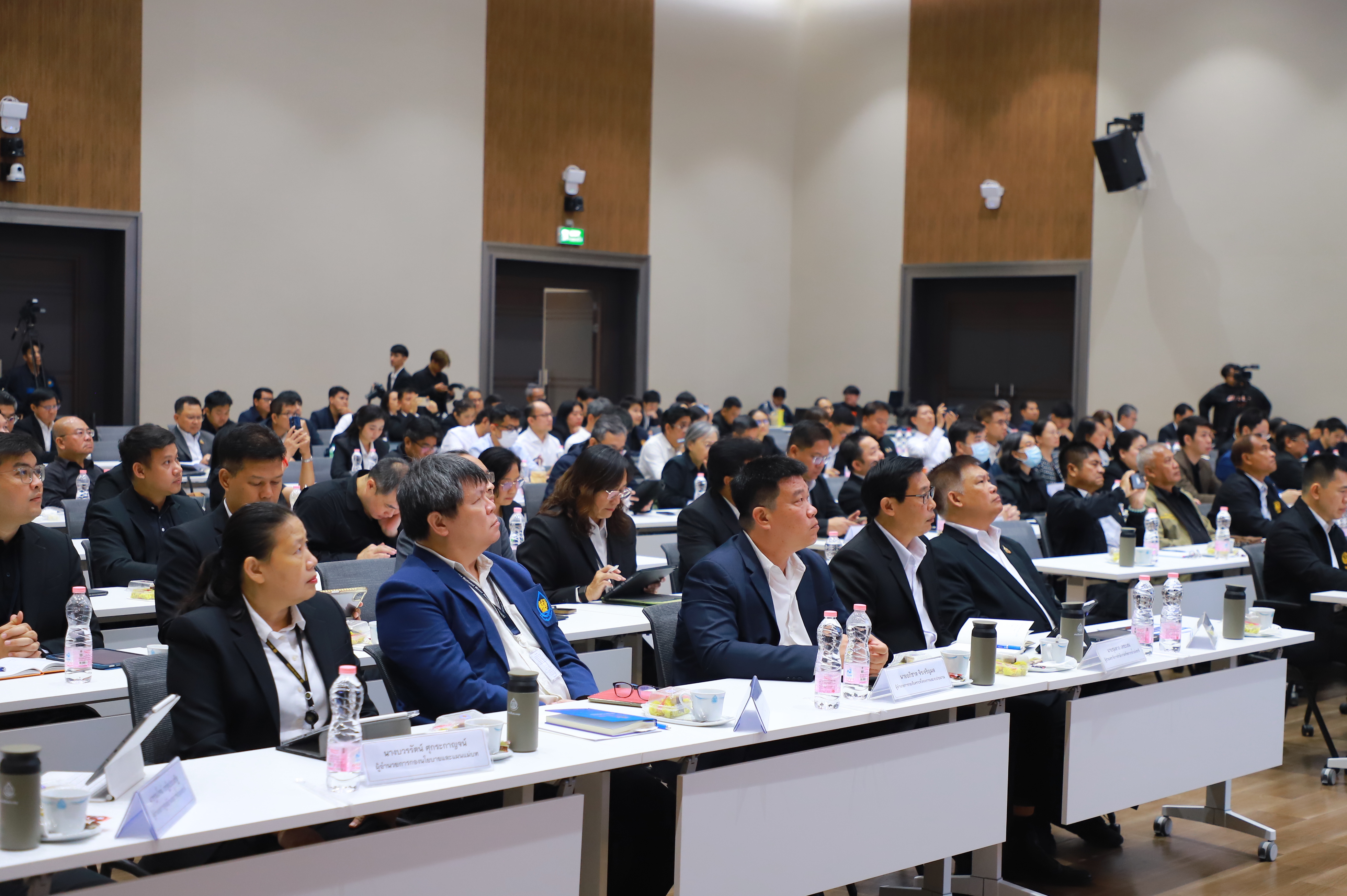 title - ส.ป.ก. ร่วมการประชุมคณะอนุกรรมาธิการการบริหารราชการแผ่นดินด้านการจัดการภัยพิบัติระดับชาติ ในคณะกรรมาธิการการบริหารราชการแผ่นดิน วุฒิสภา